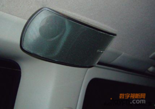 配合纖薄平板電視 先鋒推出超薄音箱