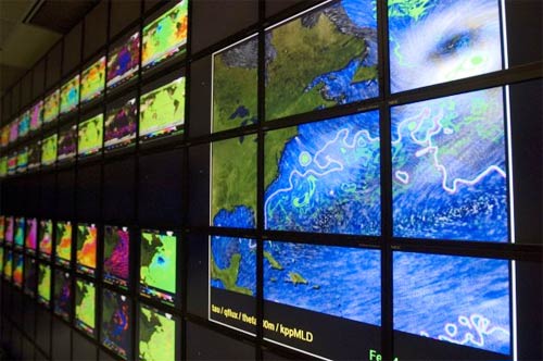 “超級幕墻-2”用途非常廣泛,從天氣數據研究到國家災難觀測都可以應用這種顯示屏