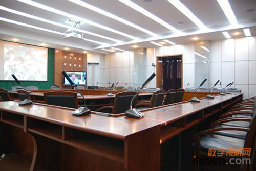 唯諾安無(wú)線會(huì)議系統(tǒng)入駐首都經(jīng)貿(mào)大學(xué)