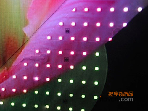 創新CEVO引擎 東芝推出55LZ1Cell電視