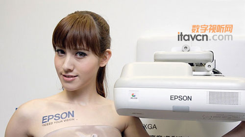 主攻教育市場 愛普生互動投影EB-450Wi