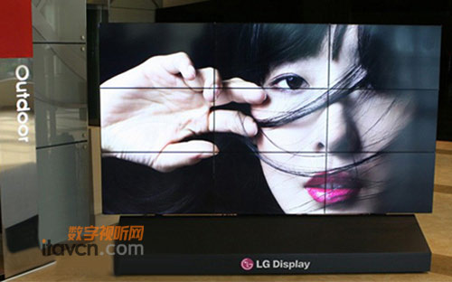 LG推出全球首款37寸超窄邊液晶拼接