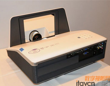 明基反射式商教投影機MX880UST日本上市