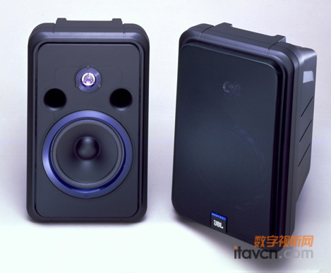 JBL旗下的CONTROL CM-62型音箱