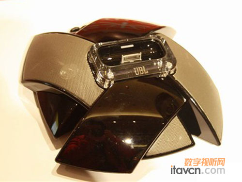 盡享蘋果極致音效 JBL推出多款基座音箱