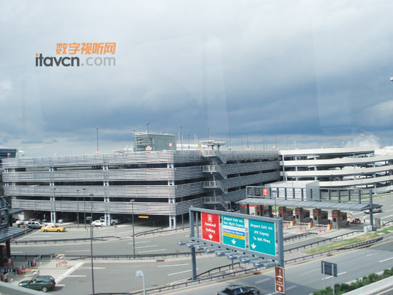infocomm2011֮УC(j)(chng)ͣ܇