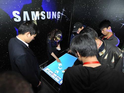 三星多點(diǎn)觸摸顯示方案SUR40 Surface