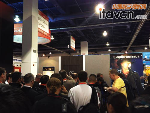 CES2012現場 排隊領鐵三角耳機