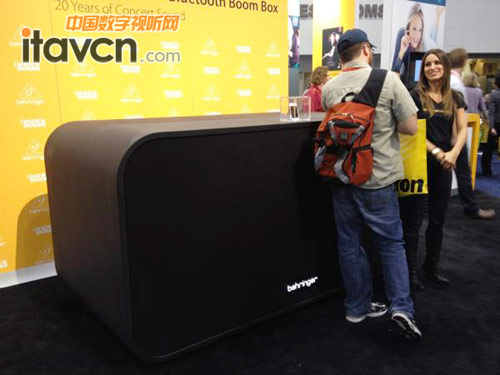 百靈達(dá)iPhone音響底座