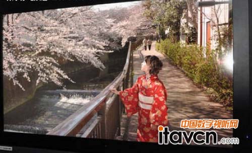 夏普全球首款8K LCD