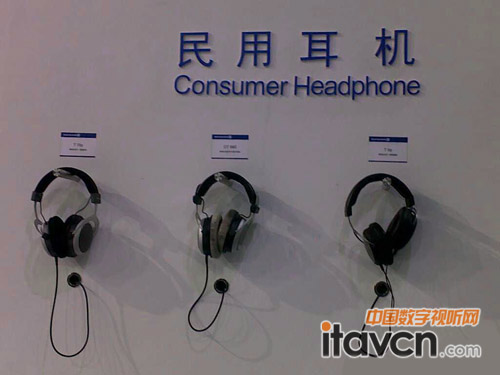 �݁���(d��ng)�� ���ö��C(j��)չʾ��