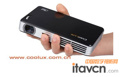 微投“神機”酷樂視X2