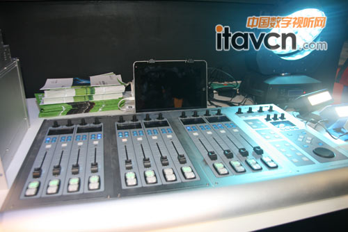 捷成世紀數字直播調音臺DBC-3300
