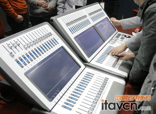 Sapphire Touch (沙翡)控臺