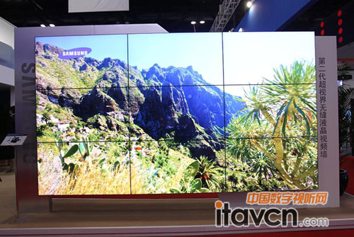 第二代超視界無縫液晶視頻墻UD55A