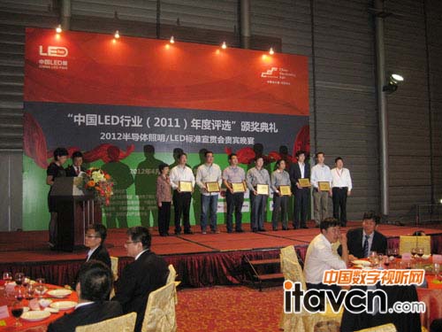 �C��(ji��ng)���(d��ng)�F(xi��n)��(ch��ng)