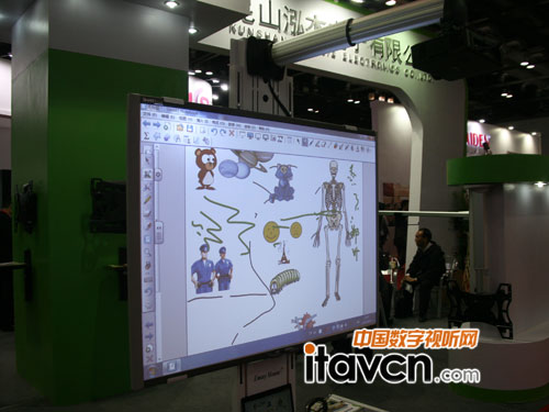 短焦+白板 Smart展出觸控交互性產品