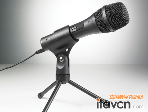 AT2005US �����L