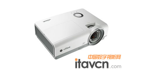 Vivitek麗訊D85ESTA優雅外觀短焦投影機為師生們呈現了精彩視界