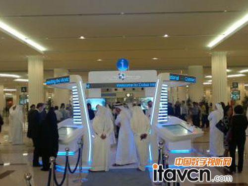 數(shù)字標牌尋路系統(tǒng)驚艷迪拜國際機場