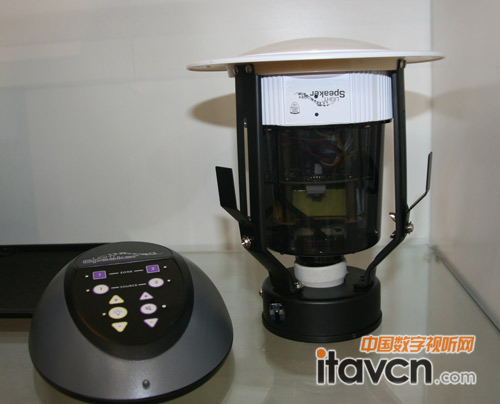 �P��Light speaker