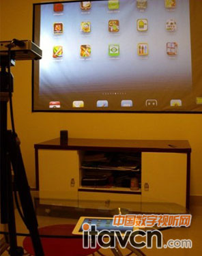 酷樂(lè)視X2與IPAD連接效果圖