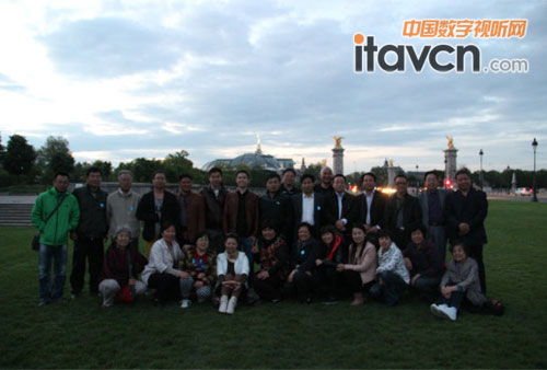 旅游團(tuán)體合影