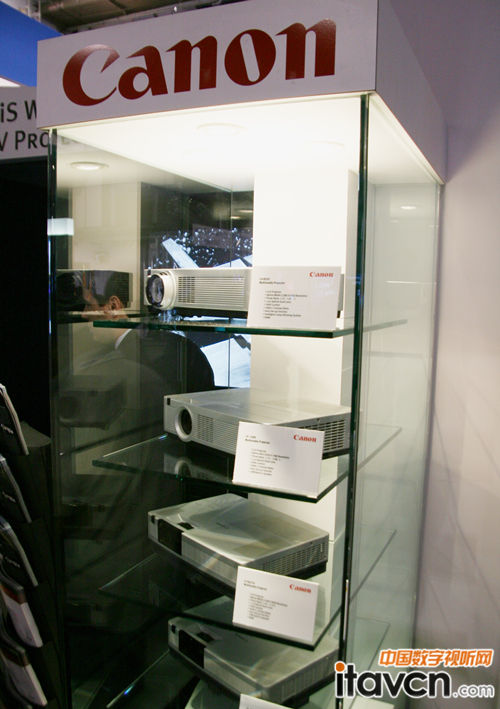 ���ܔy���ͶӰ�C����infocomm2012