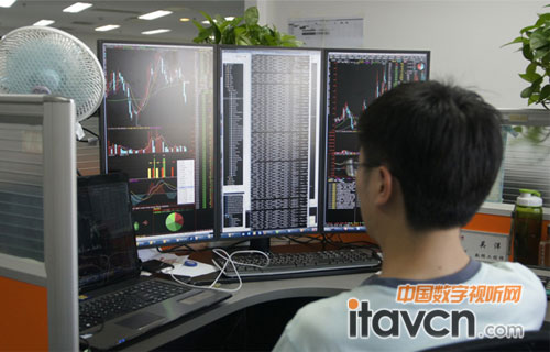 三星商用拼接MD230