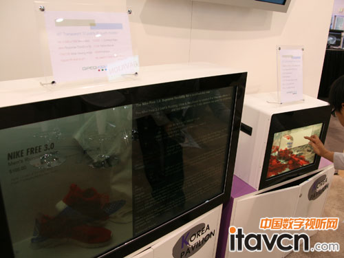 炫彩+智能 韓國館展出透明廣告箱體