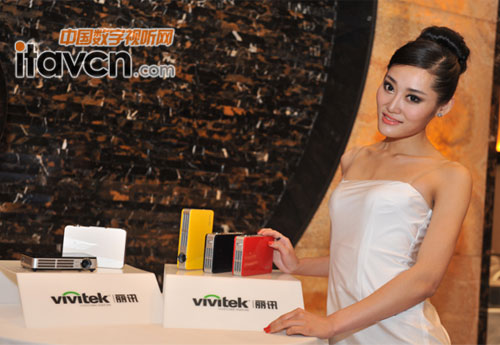 翹首以待QUMI Q5即將閃亮上市 五種色彩外觀 吸引眼球