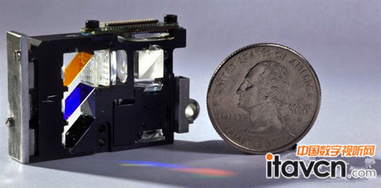 投影新技術 科學家推出微型液投影引擎