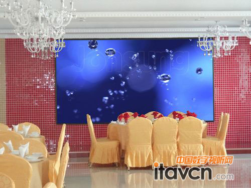 中祥創新LED顯示屏閃耀婚宴現場