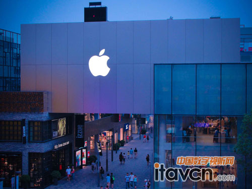 美電貝爾助全國蘋果連鎖店締造科技傳奇