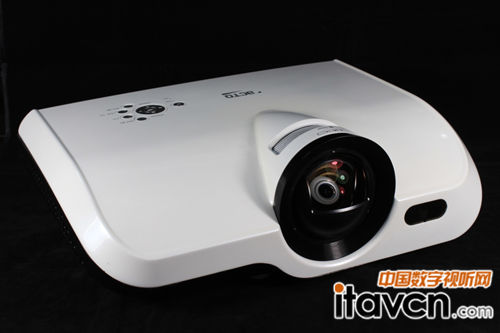 雅圖即將推出激光光源投影機