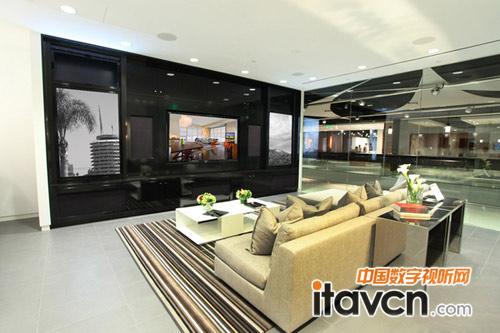 快思聰3500平展示廳