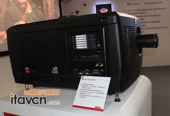 巴可DP2K-32B一體化數(shù)字放映機(jī)