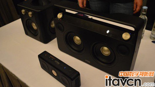 TDK“記錄生活”系音頻產品亮相IFA2012