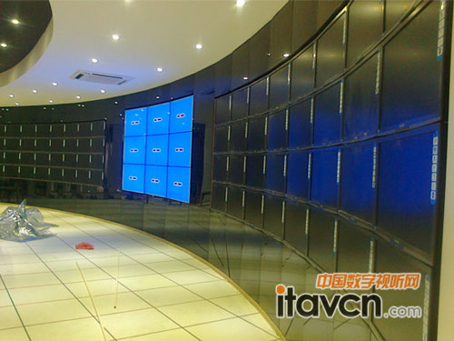 信頤液晶拼接屏