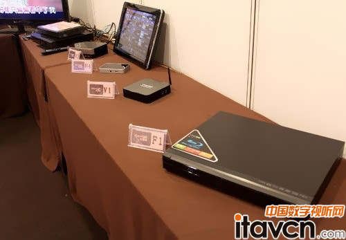 優藍博產品展示臺