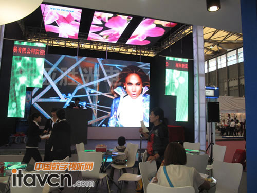 新亞勝光電魔幻舞臺系列產品