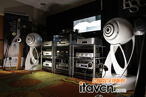 Cabasse全新版La Ocean旗艦球體揚(yáng)聲器亮相2012落基山音響展