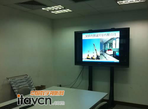深圳市朗誠實業有限公司會議室應用創維觸摸一體機