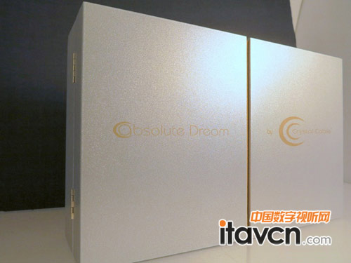 Absolute DreamUSB線精致外包裝