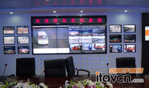 東方網力裝備唯瑞液晶拼接和觸摸系統