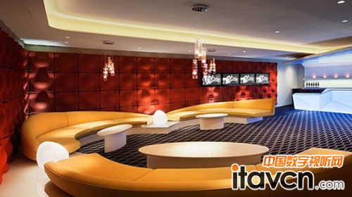 奢華的洛杉磯藍鯨銀幕劇院