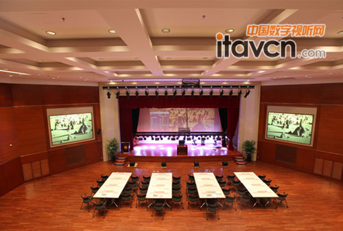 贏康為大連高級經理學院創亮點建標準