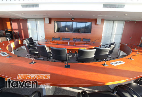 贏康為大連高級經理學院創亮點建標準