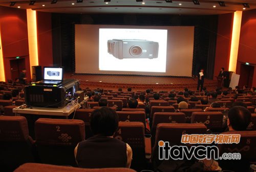 NEC全新一體化S2K數字電影機NC900C上海站巡展