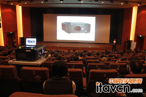 NEC全新一體化S2K數字電影機NC900C上海站巡展